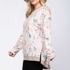 New Women’s Plus Size 1X Tunic Top in Dark Beige With Pastel Floral Print